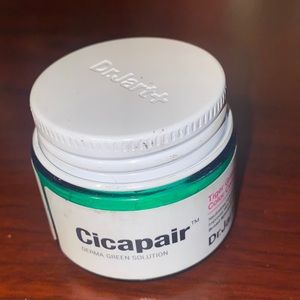 Dr. Jart+ cicapair tiger grass color correcting treatment